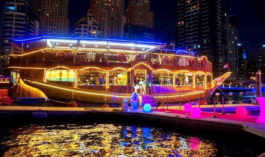 Dhow Cruise Dinner-Dubai Marina 